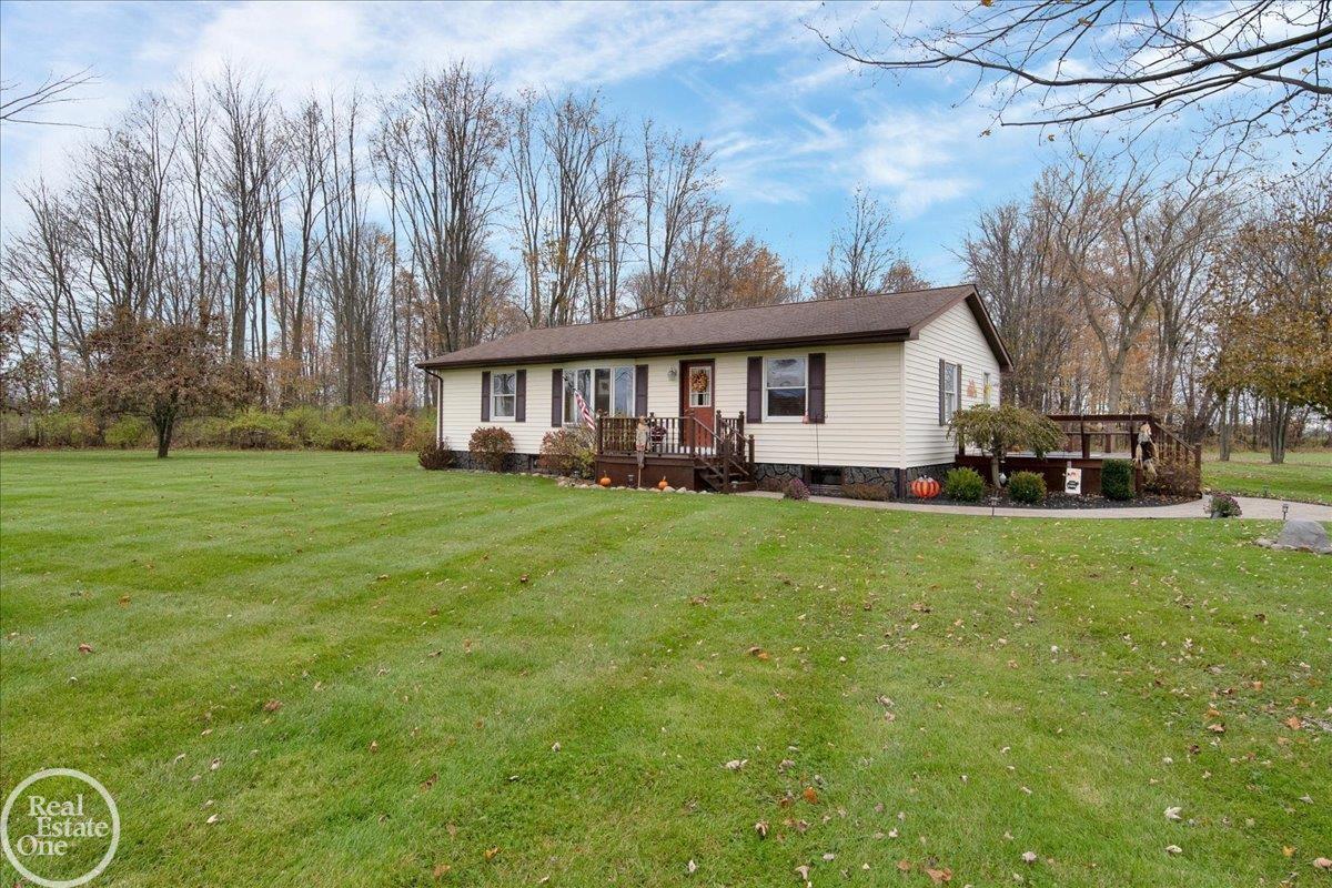 1300 Berkshire Road Sandusky, MI 48471 - Photo 3 of 45 50127318-2.JPG