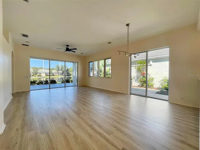 $2,800 | 8515 53rd Place East, Bradenton, FL 34211