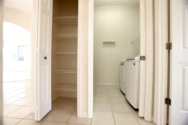 $2,800 | 8515 53rd Place East, Bradenton, FL 34211