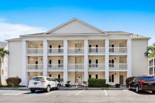 $225,000 | 627 Woodmoor Drive, Unit 103, Murrells Inlet, SC 29576