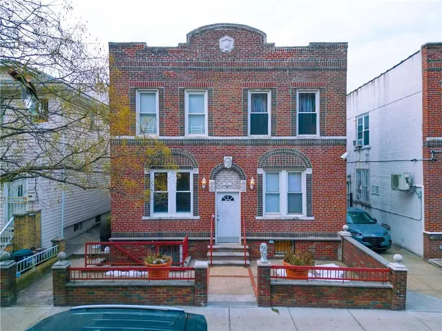 $1,599,900 | 6314 23rd Avenue | Mapleton