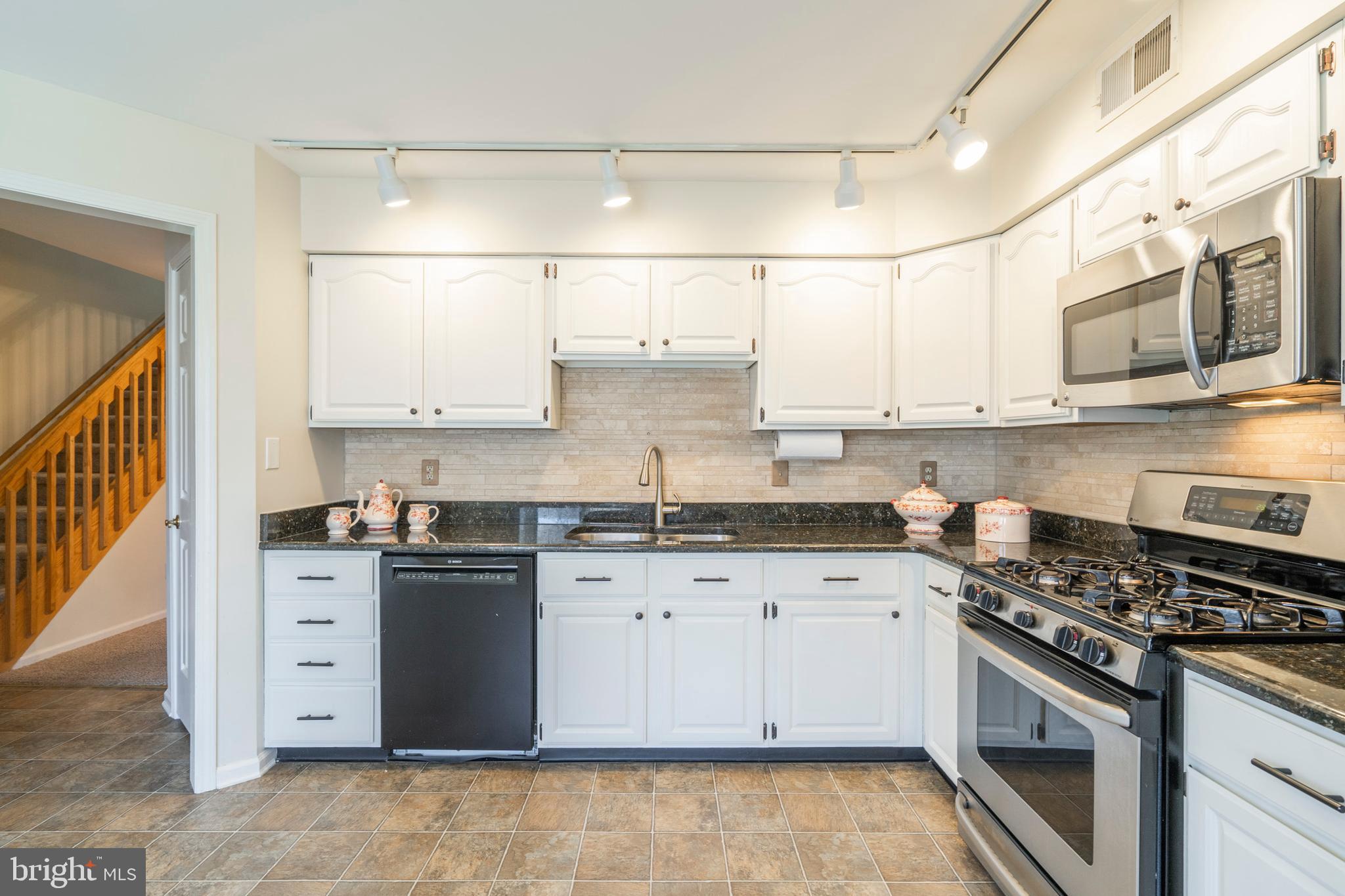 8 Foster Lane, Unit R8 Downingtown, PA 19335 - Photo 16 of 56 Gallery Image 16