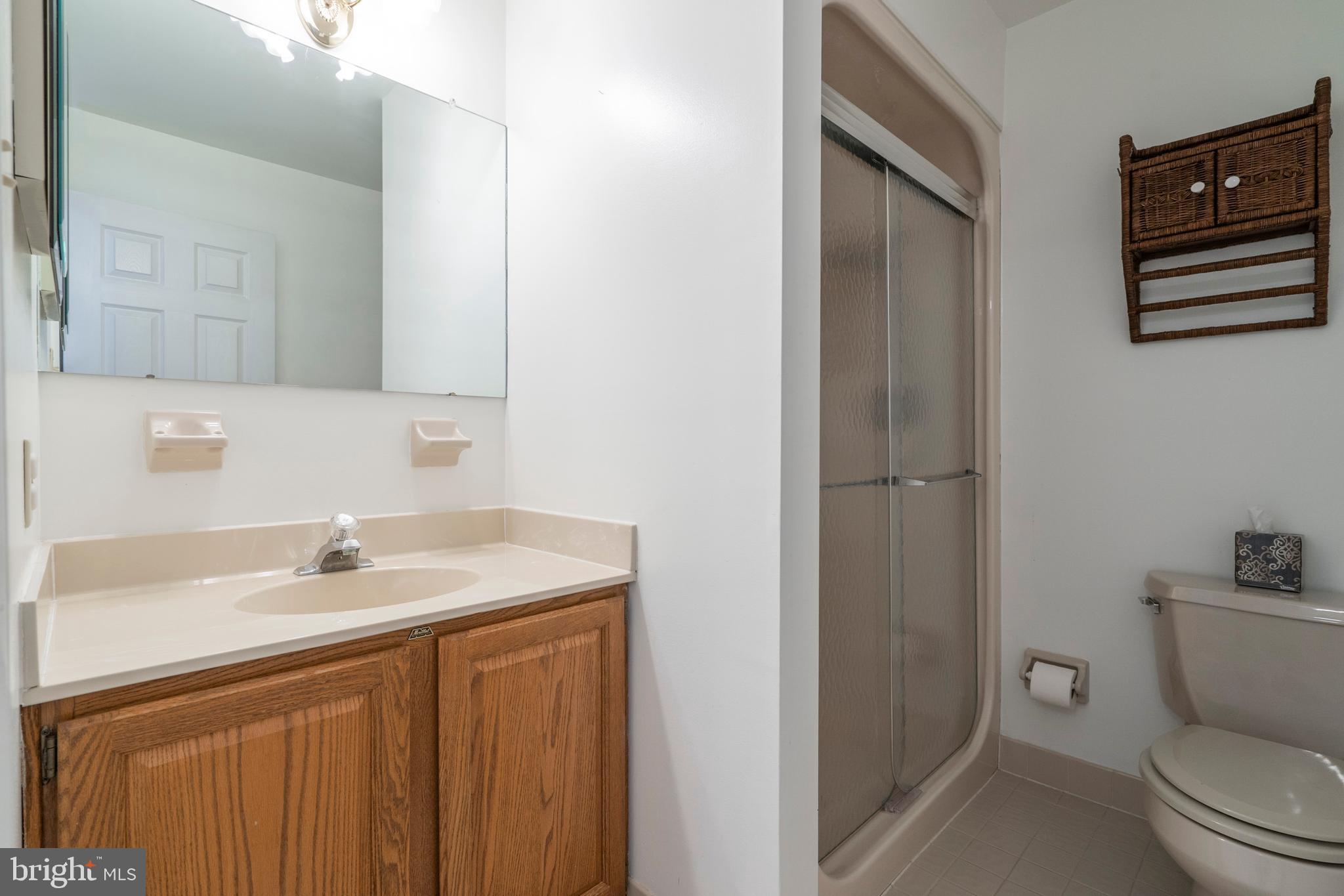 8 Foster Lane, Unit R8 Downingtown, PA 19335 - Photo 34 of 56 Hall bath