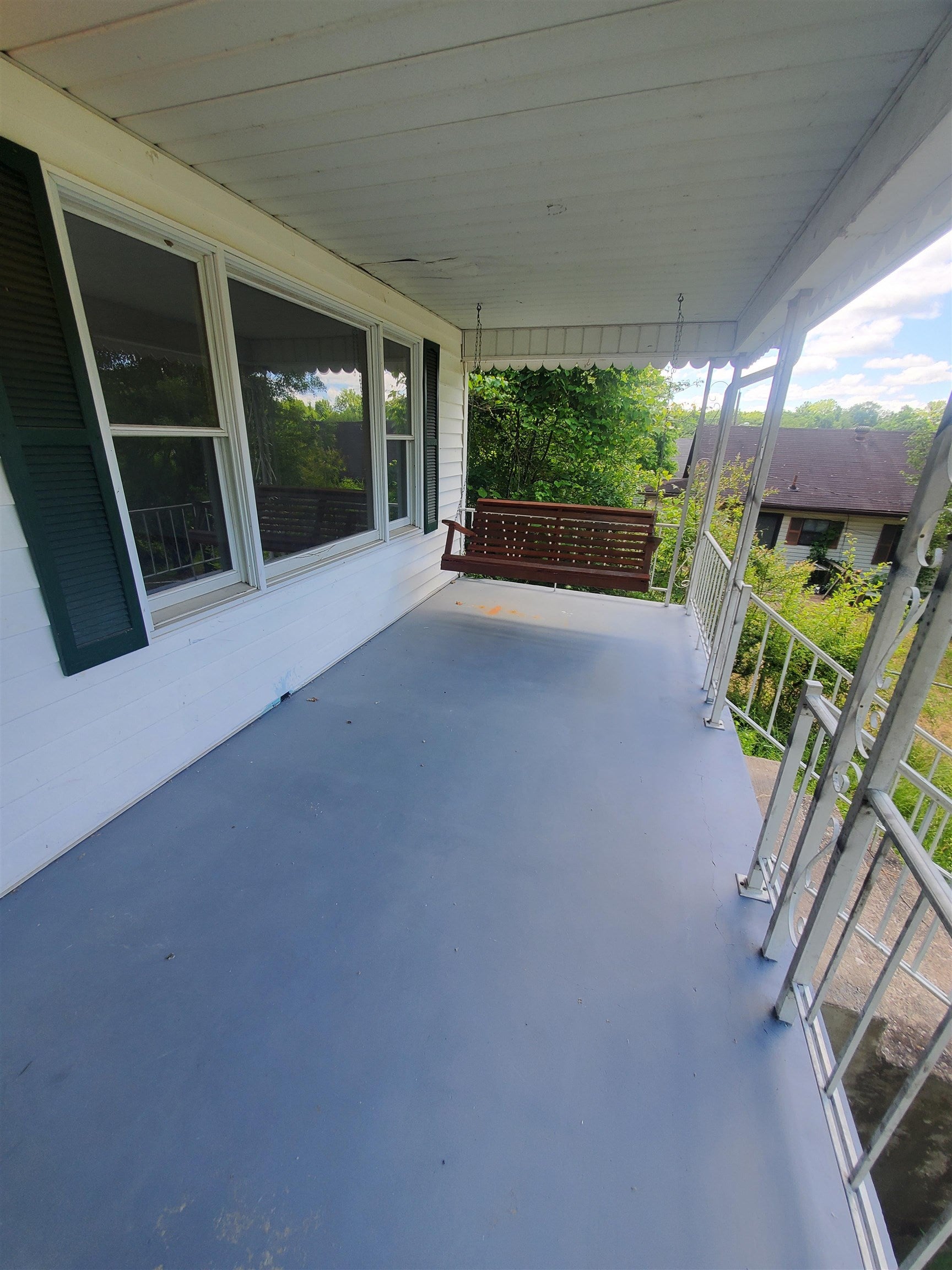 310 Rotary Road Huntington, WV 25705 - Photo 2 of 14 Gallery Image 2
