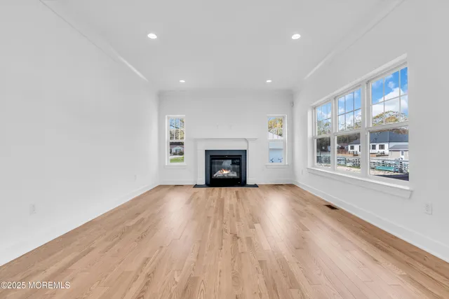 $925,000 | 33 Pennsylvania Avenue, Waretown, NJ 08758