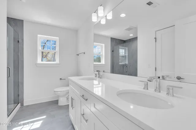 $925,000 | 33 Pennsylvania Avenue, Waretown, NJ 08758