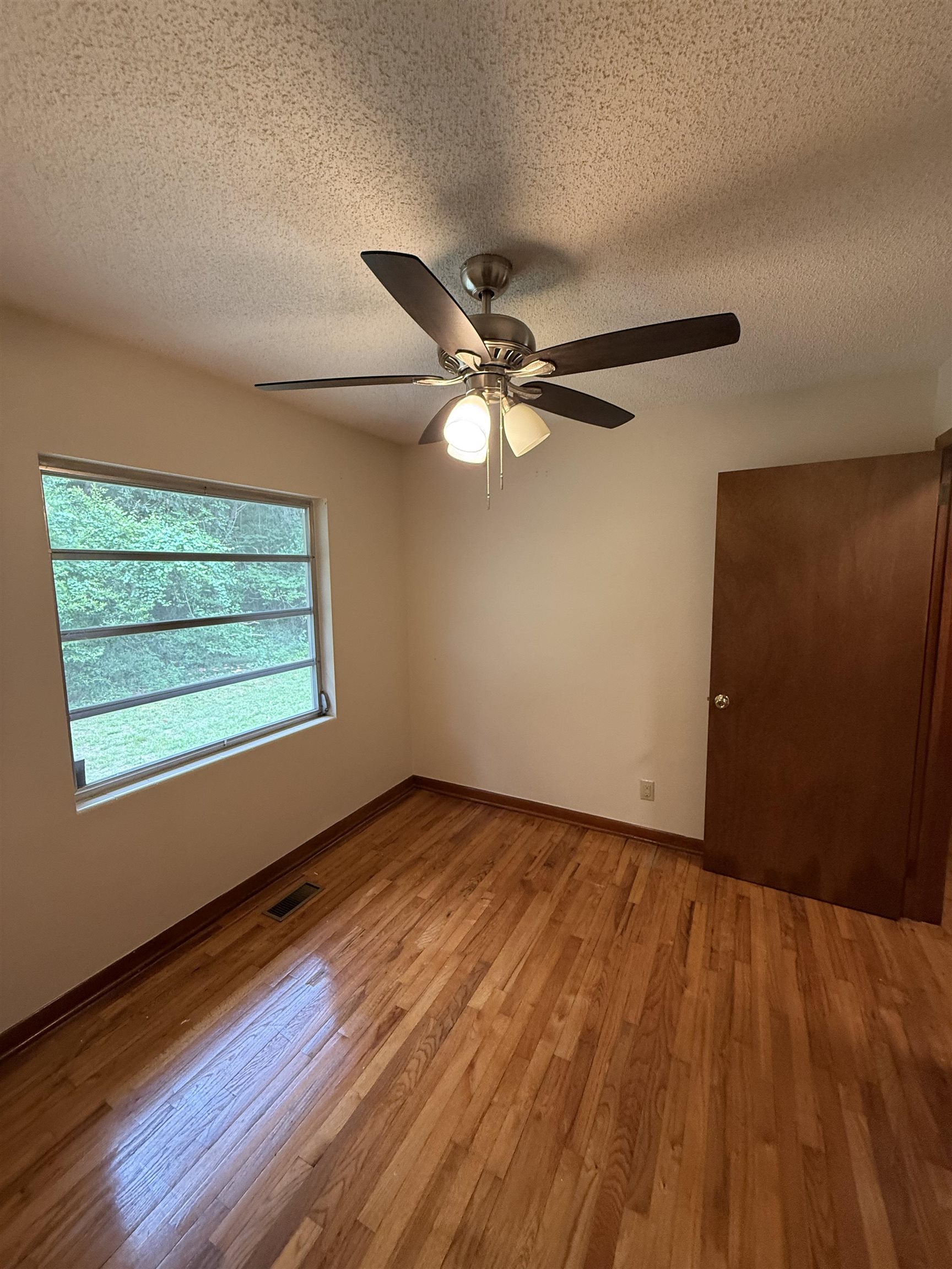 5525 Springhill Road Tallahassee, FL 32305 - Photo 8 of 16