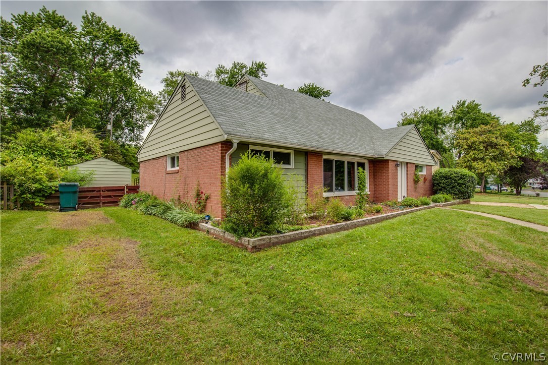 1306 Camrose Road Henrico, VA 23229 - Photo 3 of 22 Gallery Image 3
