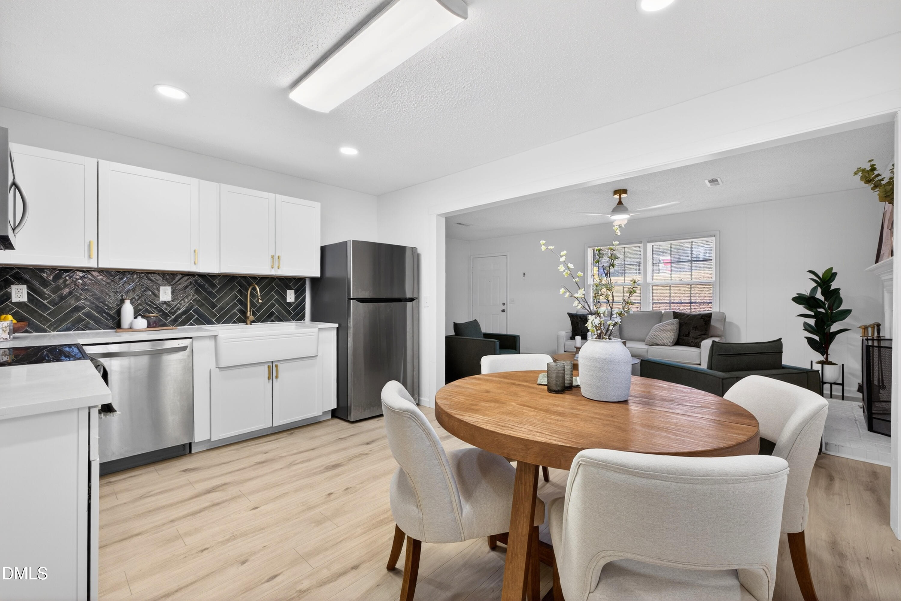 800 Plentywood Court Raleigh, NC 27615 - Photo 16 of 34 Scene-18