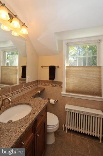 2503 Farm Road Alexandria, VA 22302 - Photo 18 of 25 Bath #1