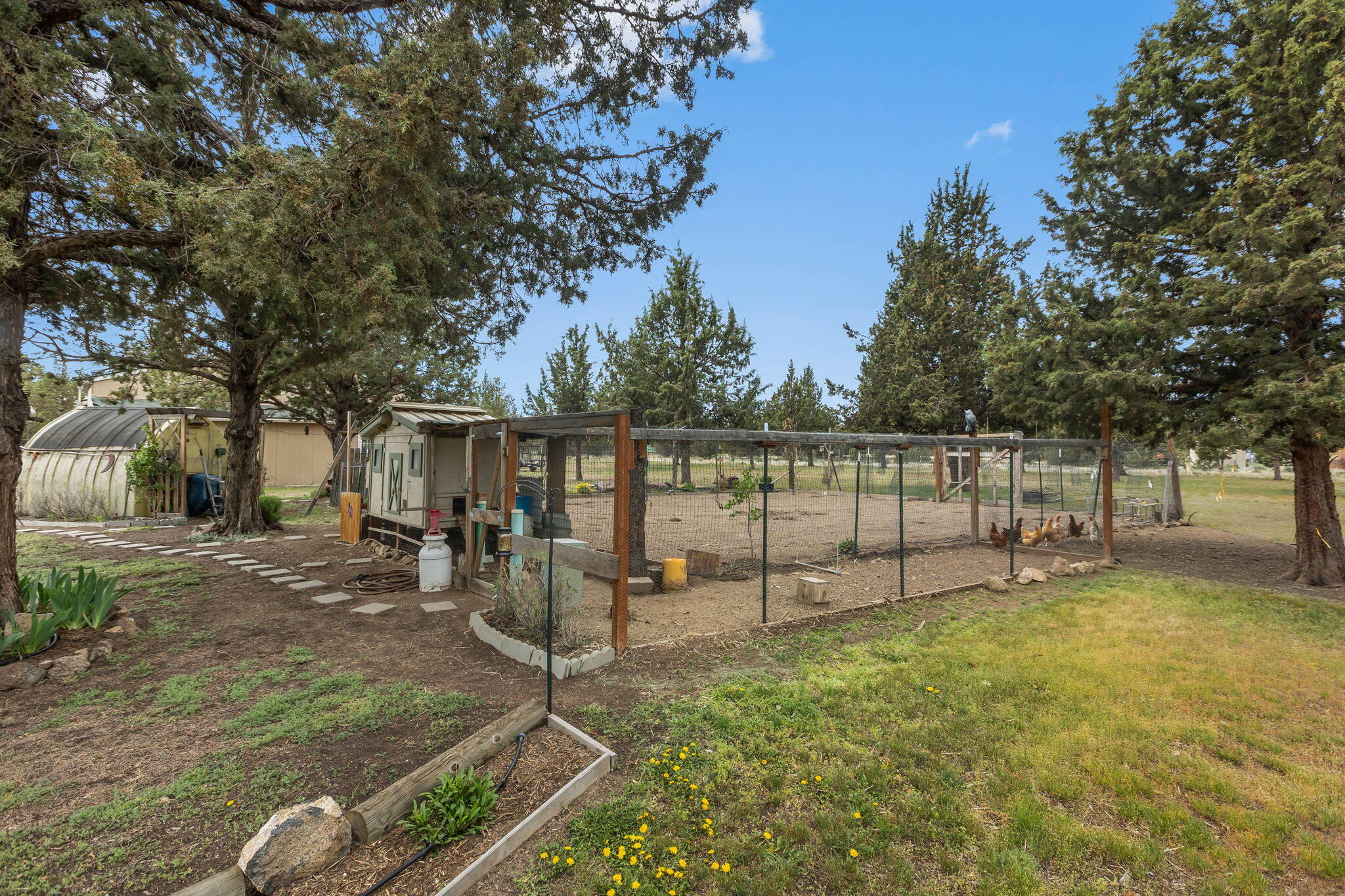 5897 Southwest Shad Road Terrebonne, OR 97760 - Photo 37 of 43 Garden