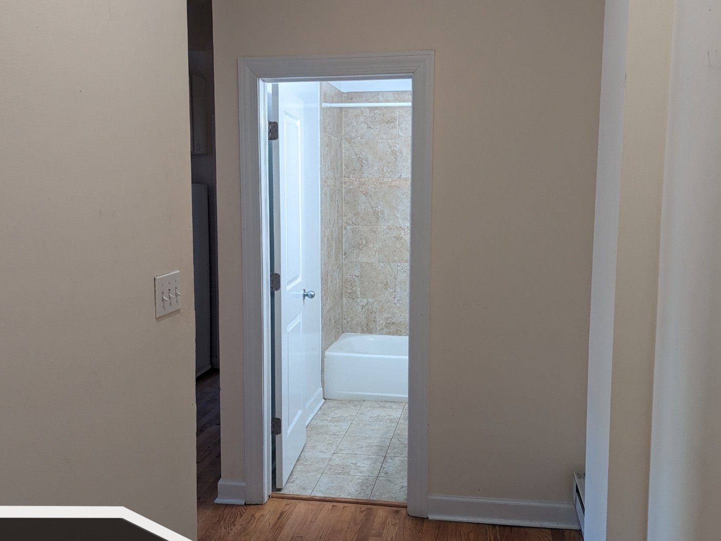 4715 North Sheridan Road, Unit 13N Chicago, IL 60640 - Photo 4 of 11