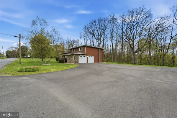 $339,900 | 74 Municipal Road, New Ringgold, PA 17960