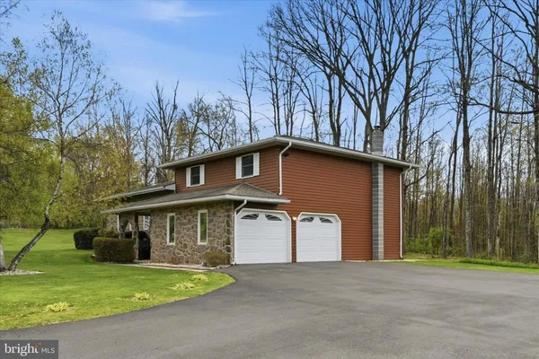 $339,900 | 74 Municipal Road, New Ringgold, PA 17960
