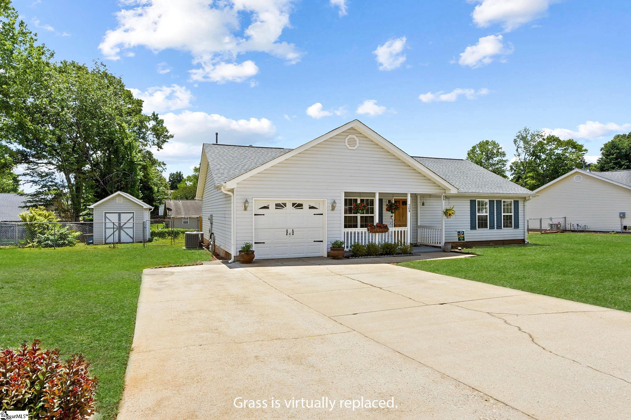 204 Old Orchard Road Greer, SC 29650 - Photo 2 of 43