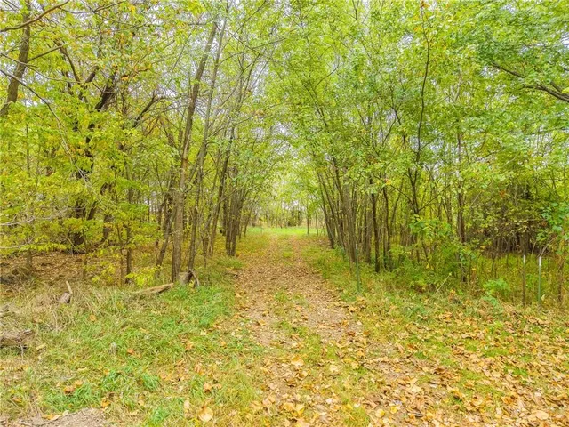 $449,000 | 6944 Southwest Thornton Road, Clarksdale, MO 64430