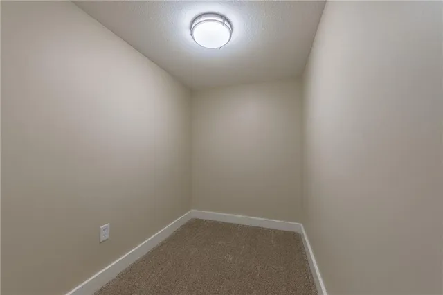 $449,000 | 6944 Southwest Thornton Road, Clarksdale, MO 64430