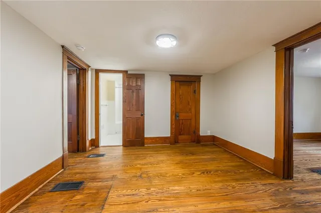 $449,000 | 6944 Southwest Thornton Road, Clarksdale, MO 64430