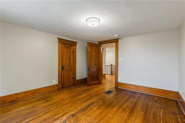 $449,000 | 6944 Southwest Thornton Road, Clarksdale, MO 64430