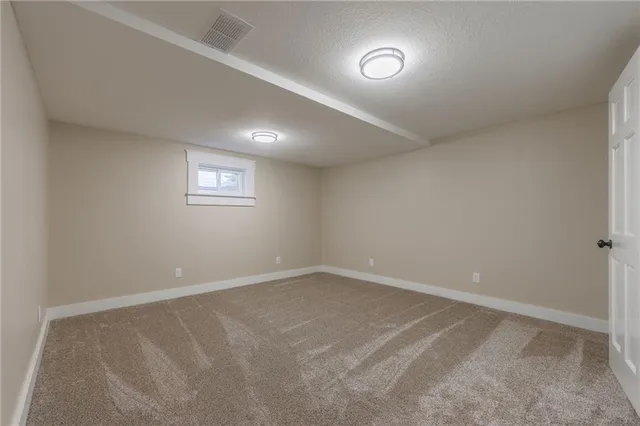 $449,000 | 6944 Southwest Thornton Road, Clarksdale, MO 64430