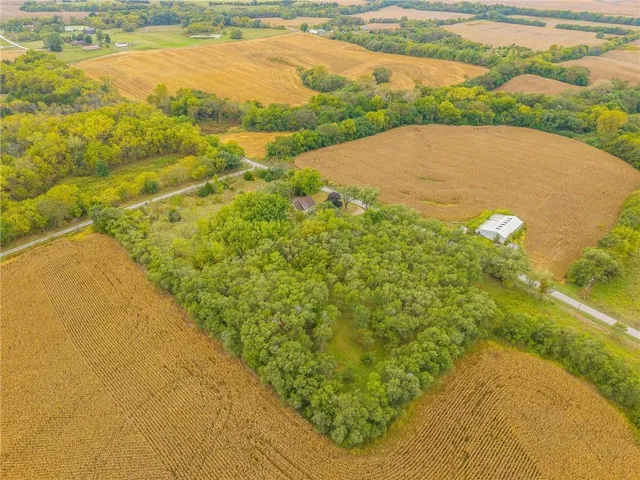 $449,000 | 6944 Southwest Thornton Road, Clarksdale, MO 64430