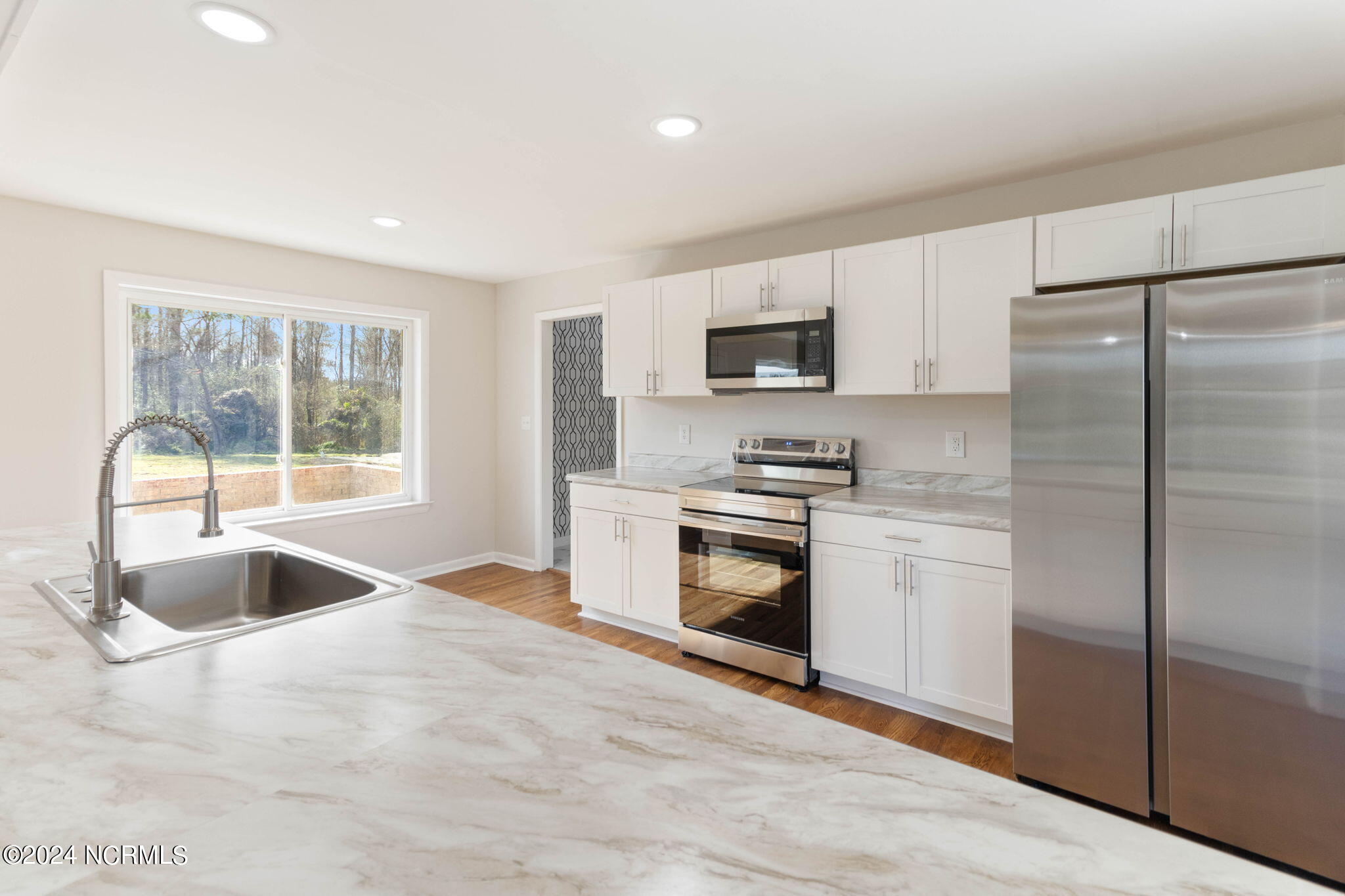 1725 Fountaintown Road Chinquapin, NC 28521 - Photo 21 of 47 Kitchen