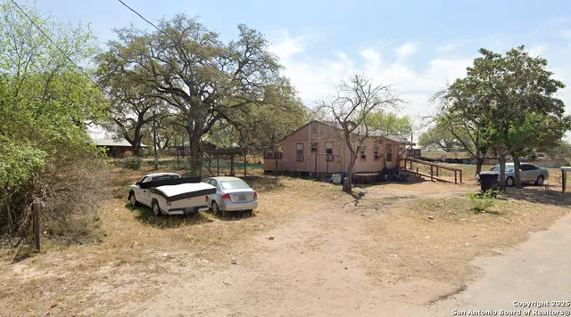 $50,000 | 818 Flores Drive, Devine, TX 78016