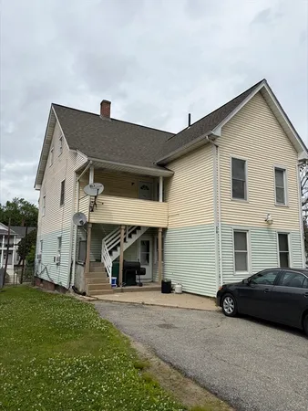 $1,800 | 319 Main Street, Unit 2, Springfield, MA 01151