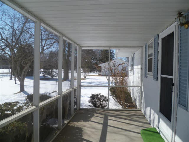 12308 West Freeland Road Freeland, MI 48623 - Photo 12 of 14 20065619-11.JPG