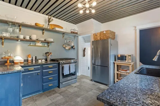 $384,900 | 2945 Perrysville Avenue, Pittsburgh, PA 15214