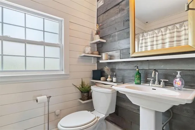 $384,900 | 2945 Perrysville Avenue, Pittsburgh, PA 15214