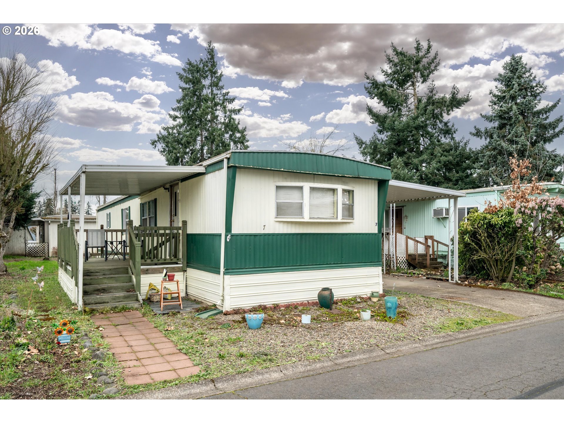 5335 Main Street, Unit 7 Springfield, OR 97478 - Photo 1 of 34