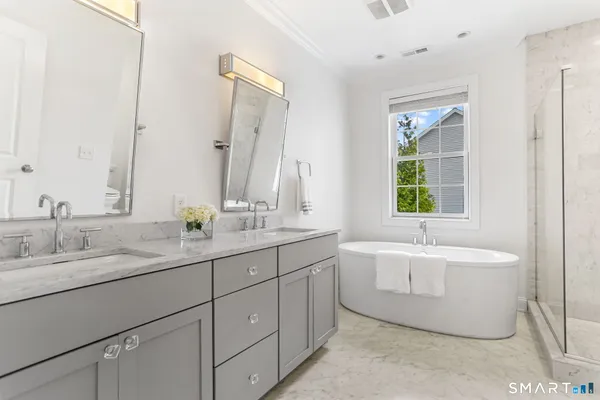 $1,599,000 | 10 Pansy Road, Fairfield, CT 06824