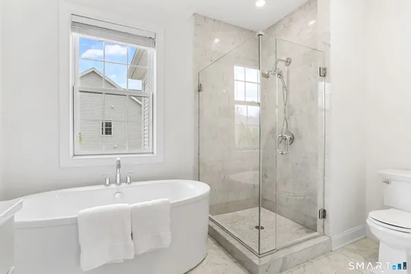 $1,599,000 | 10 Pansy Road, Fairfield, CT 06824