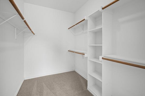 945 Shiprock Road Frisco, TX 75033 - Photo 30 of 36 Walk in closet
