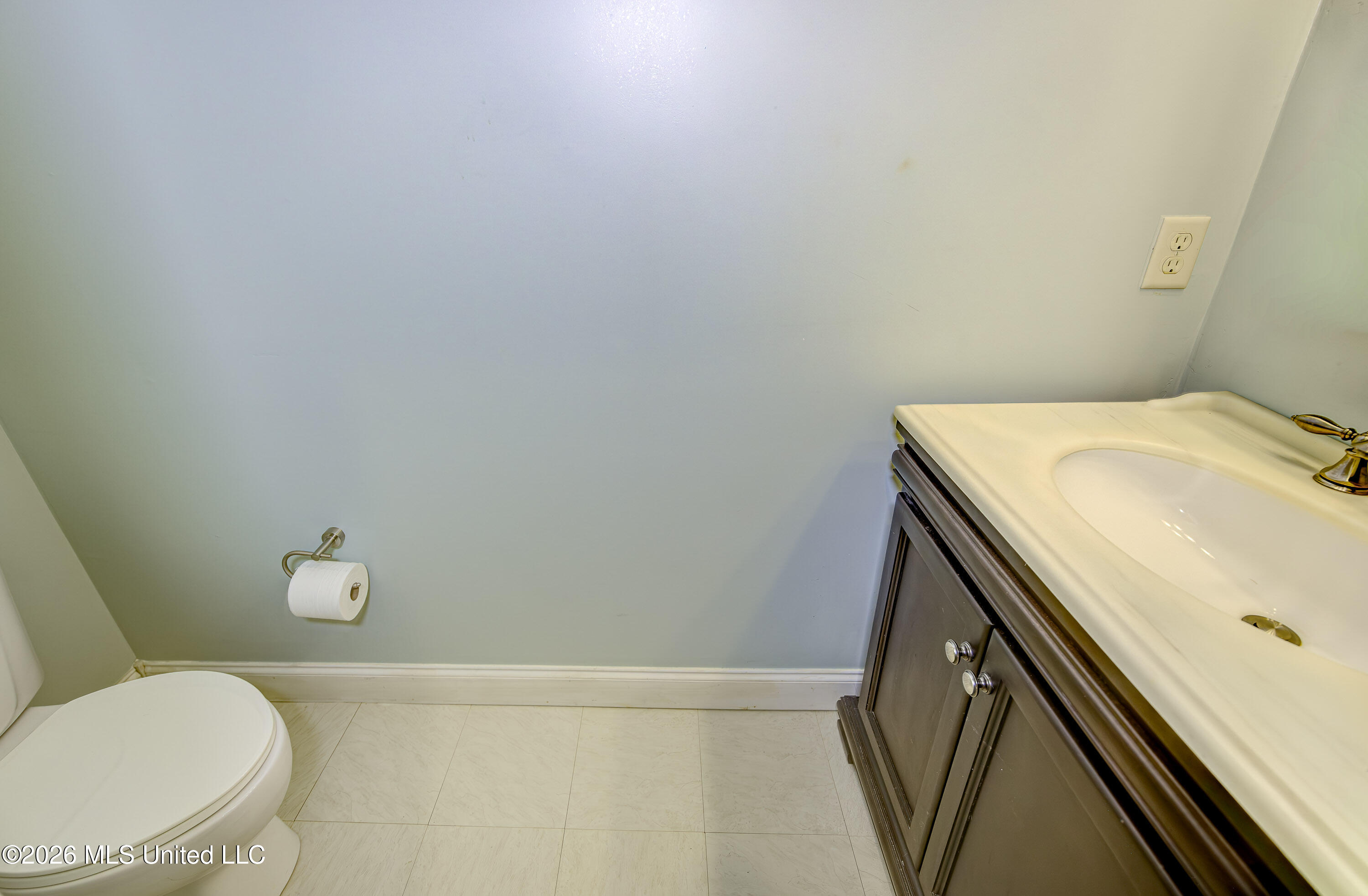 137 Baileys Ridge Circle Clinton, MS 39056 - Photo 38 of 67 36 Bonus Room Half Bath 1