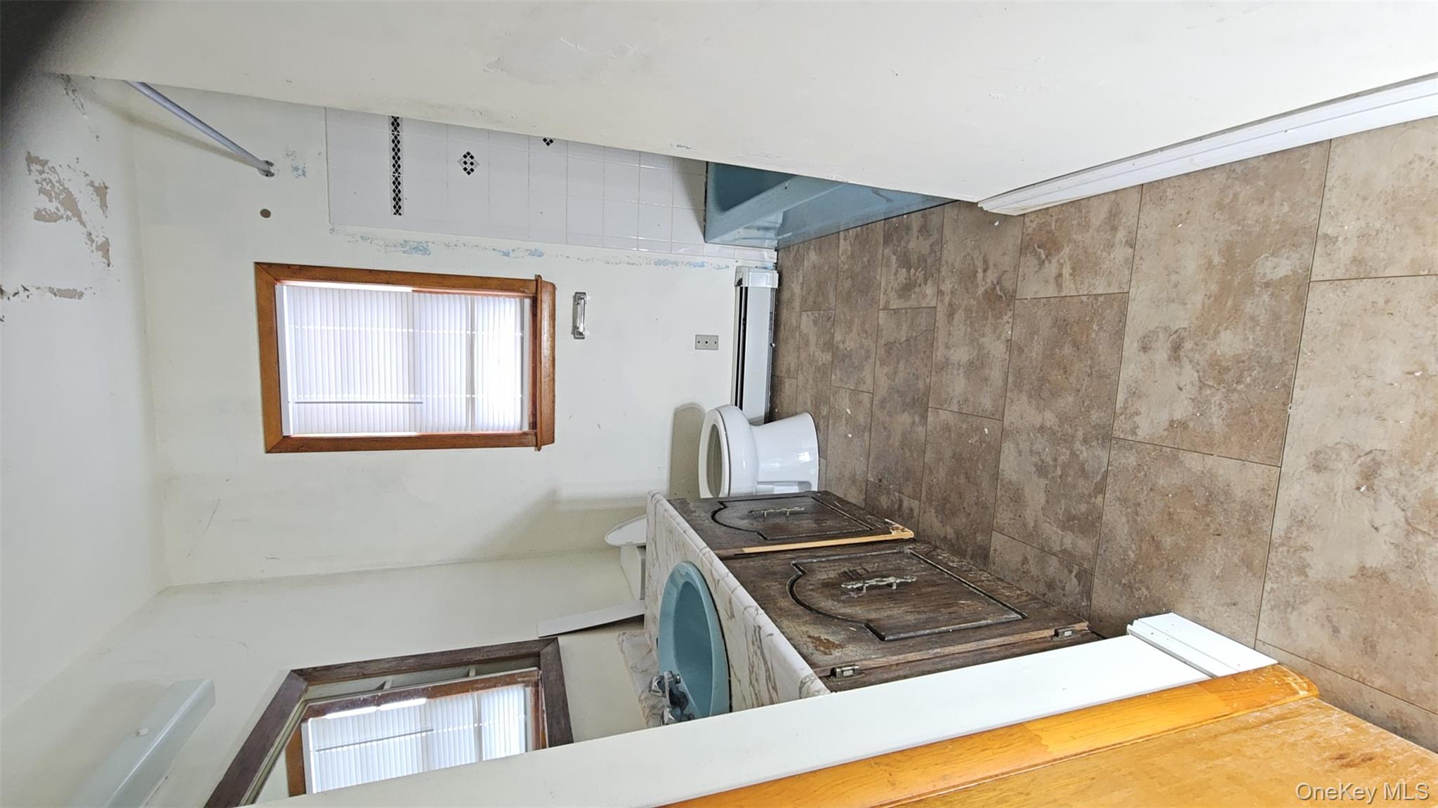 62 South Parliman Road LaGrangeville, NY 12540 - Photo 5 of 7