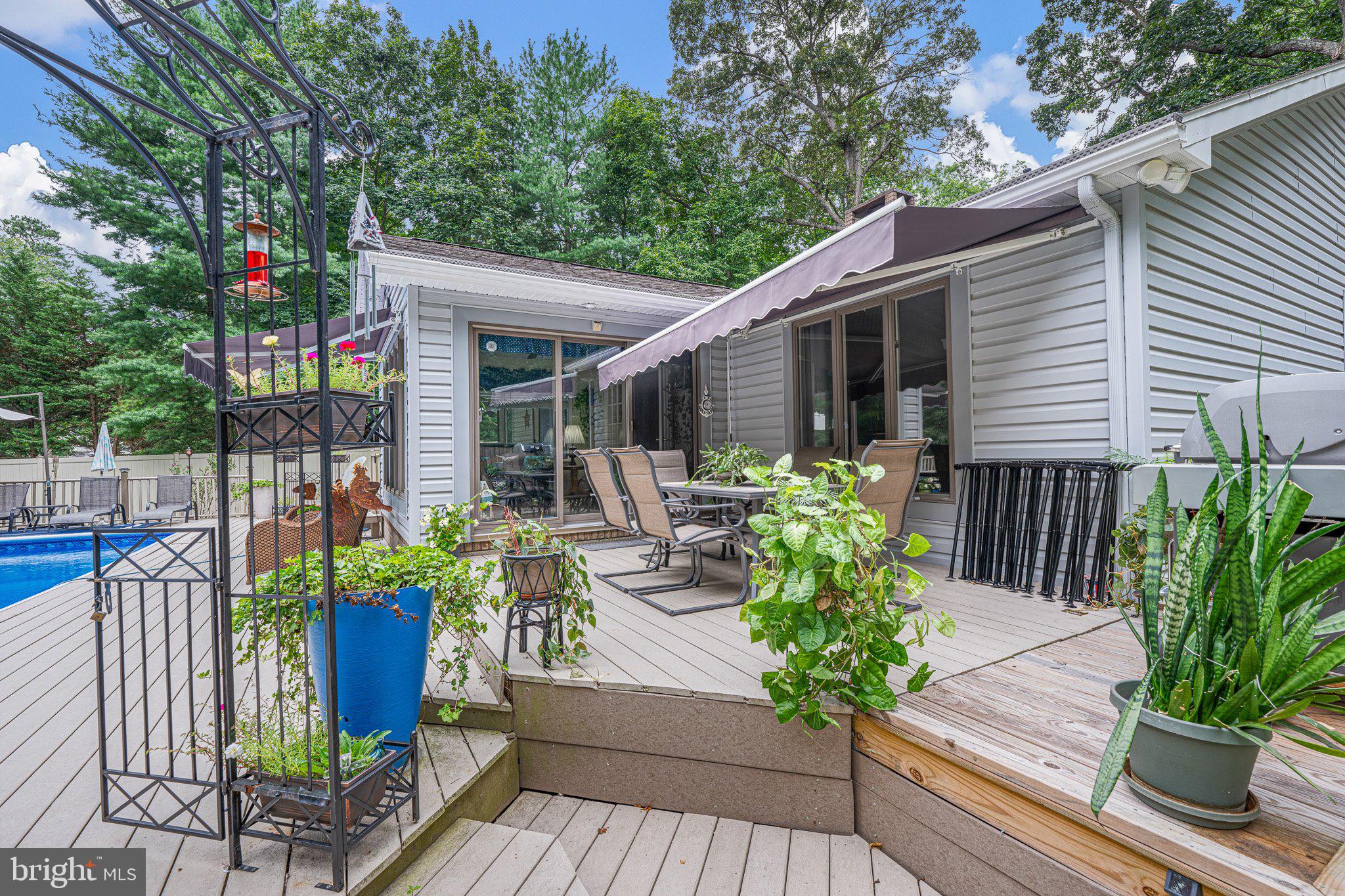 6401 Cedar Neck Road Milford, DE 19963 - Photo 13 of 42 Poolside Dining