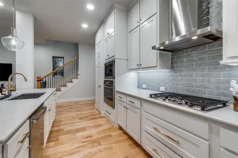 $699,900 | 7047 Mistflower Ln., Dallas, TX 75231