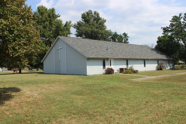 $479,000 | 321 Country Club Road, Centralia, IL 62801