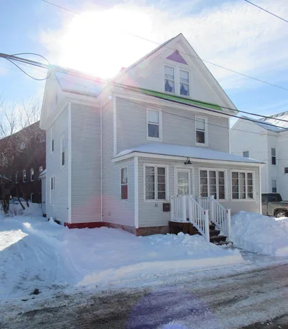 $147,500 | 21 Cross Street, Skowhegan, ME 04976