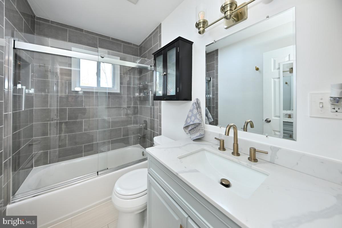 662 Township Line Road Hillsborough, NJ 08844 - Photo 12 of 24 Bathroom