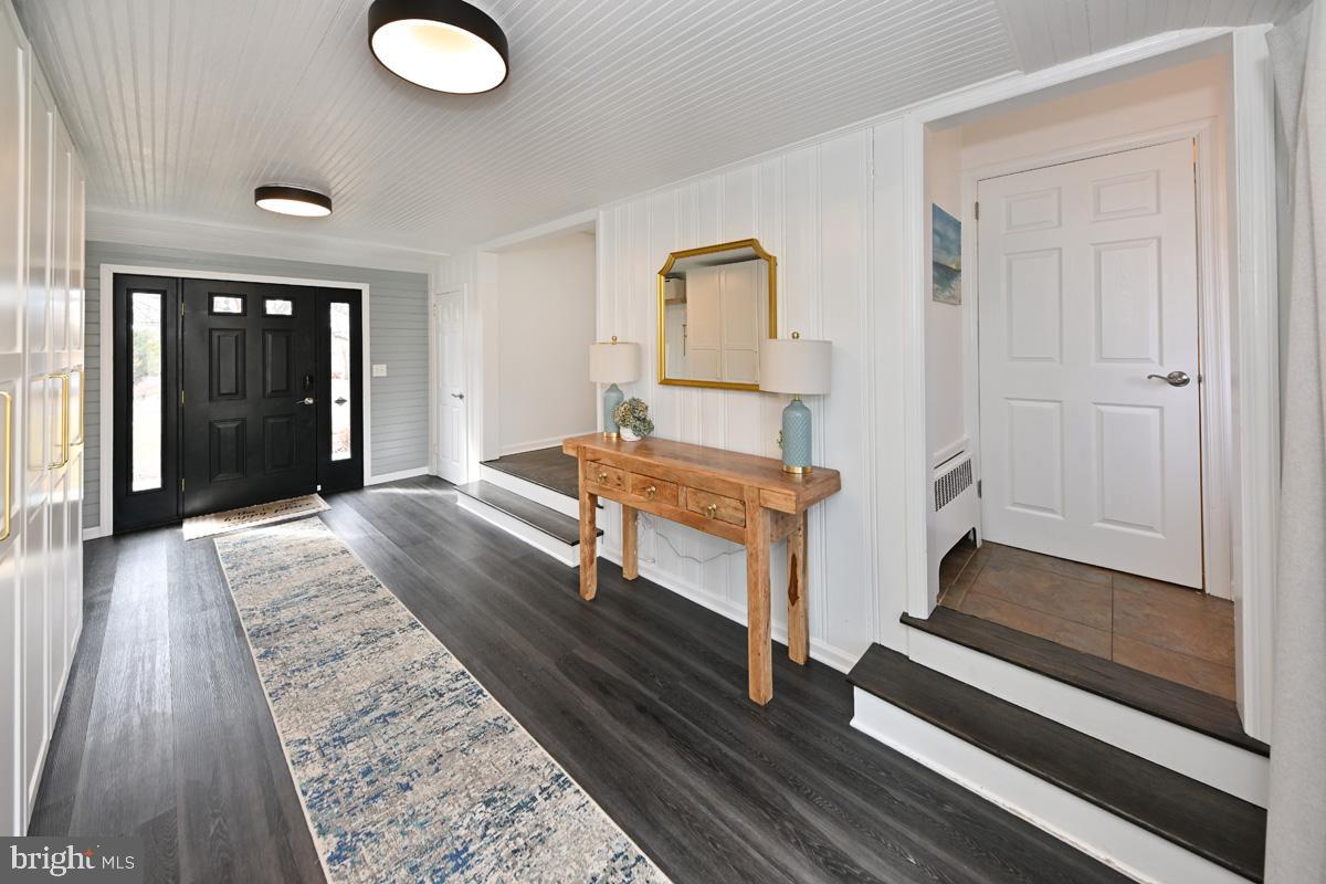 662 Township Line Road Hillsborough, NJ 08844 - Photo 3 of 24 Breezeway