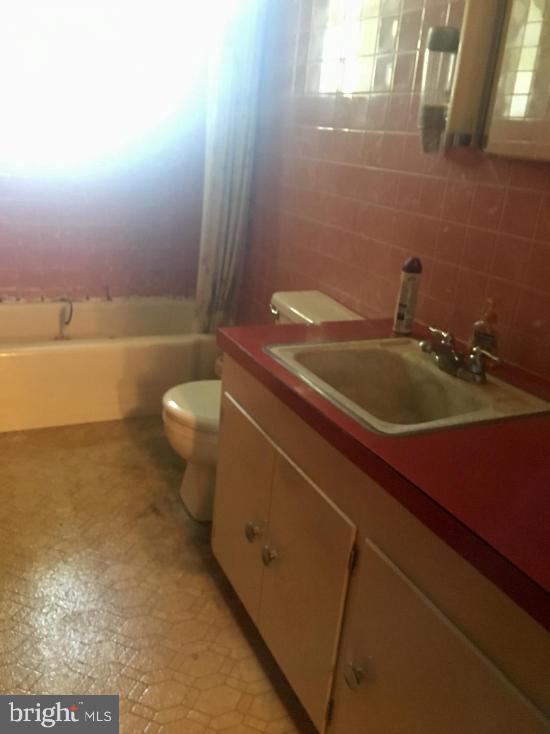 942 Old Topton Road Mertztown, PA 19539 - Photo 11 of 18 Gallery Image 11