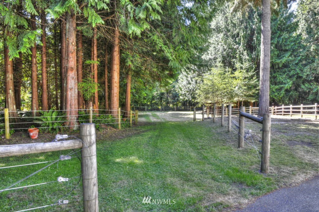 20897 Northeast Melson Road Poulsbo, WA 98370 - Photo 5 of 23 Gallery Image 5