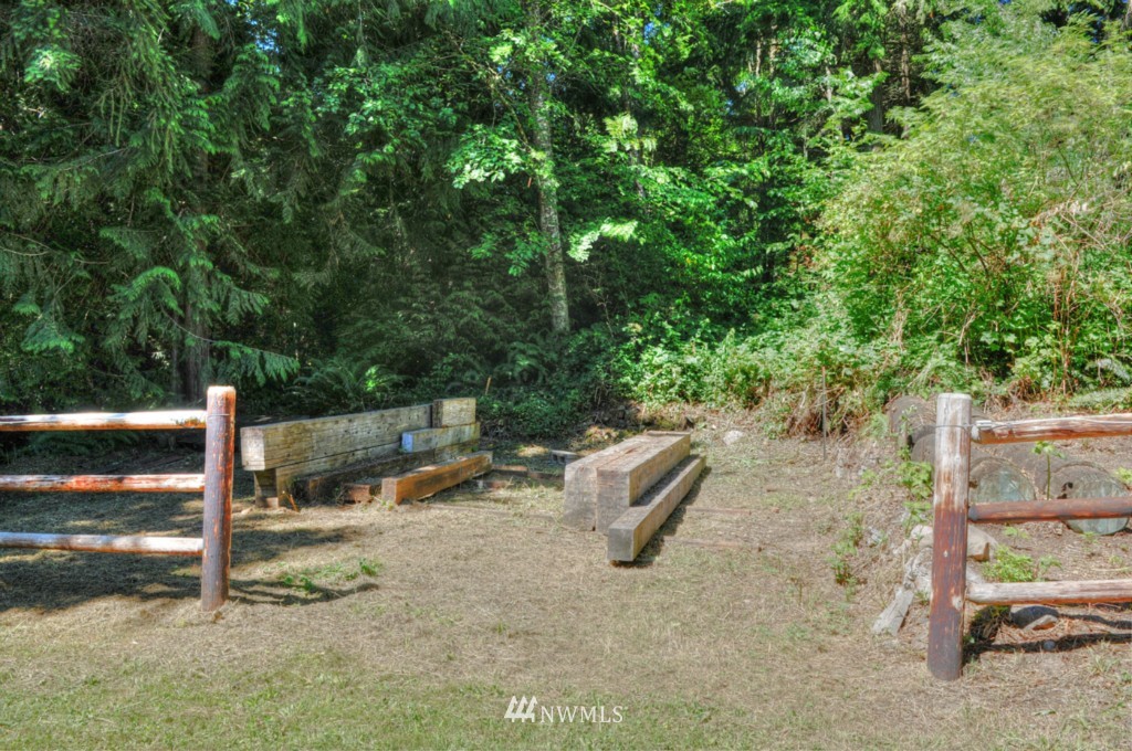20897 Northeast Melson Road Poulsbo, WA 98370 - Photo 10 of 23 Gallery Image 10