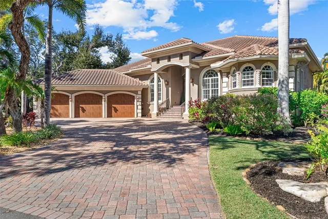 $3,599,000 | 611 Tremont Street, Sarasota, FL 34242