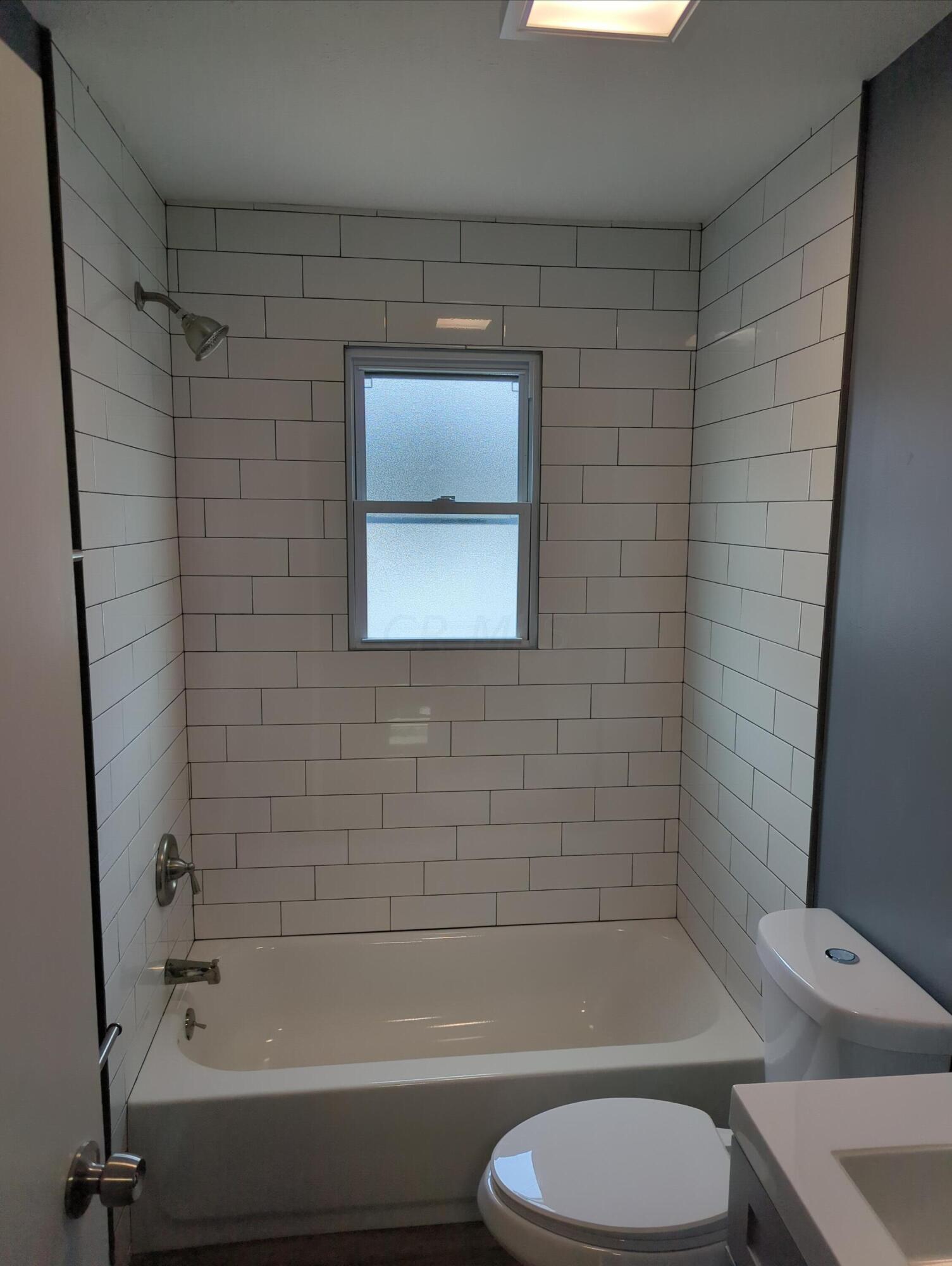 793 Wiltshire Road Columbus, OH 43204 - Photo 11 of 17 IMG_20230909_111545