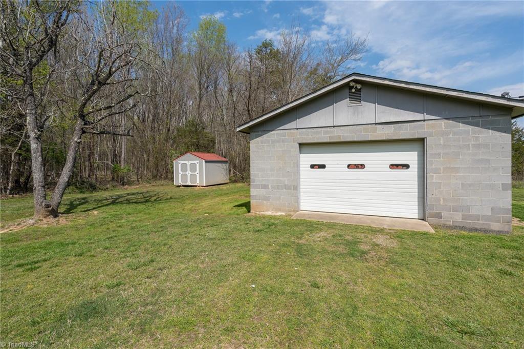 1166 Friendly Road Eden, NC 27288 - Photo 33 of 42 Gallery Image 33
