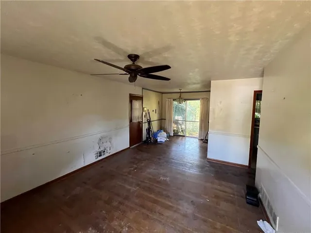 $139,000 | 953 Meadow Rock Drive, Stone Mountain, GA 30083